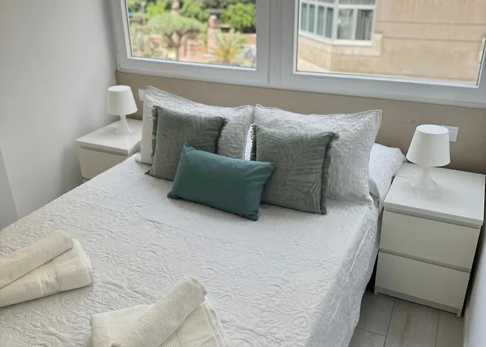 Vistas Plaza Espana Centro Ciudad Palmas * Лас-Пальмас-де-Гран-Канарія